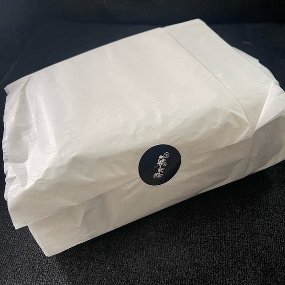 Disney x Coach Dempsey Tote 22 With sled Motif cm844 $516 - Picture 12 of 12